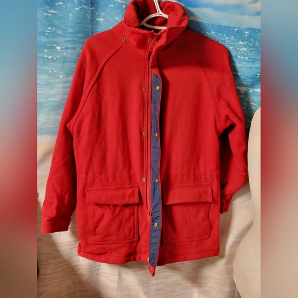 Woolrich Vintage Red Ladies Jacket Size Medium